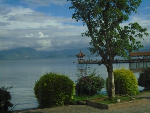 Got a nice shot of Erhai Lake on the way out of Dali